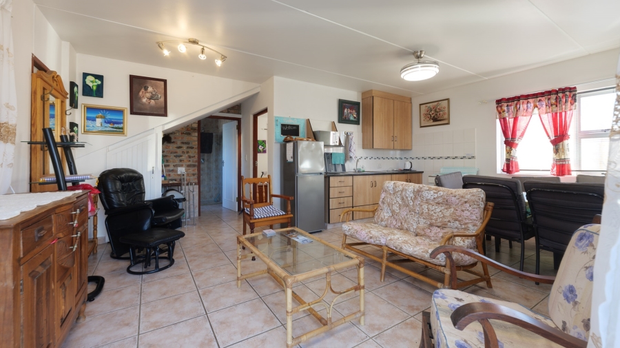 To Let 2 Bedroom Property for Rent in Oceanview Heights Western Cape